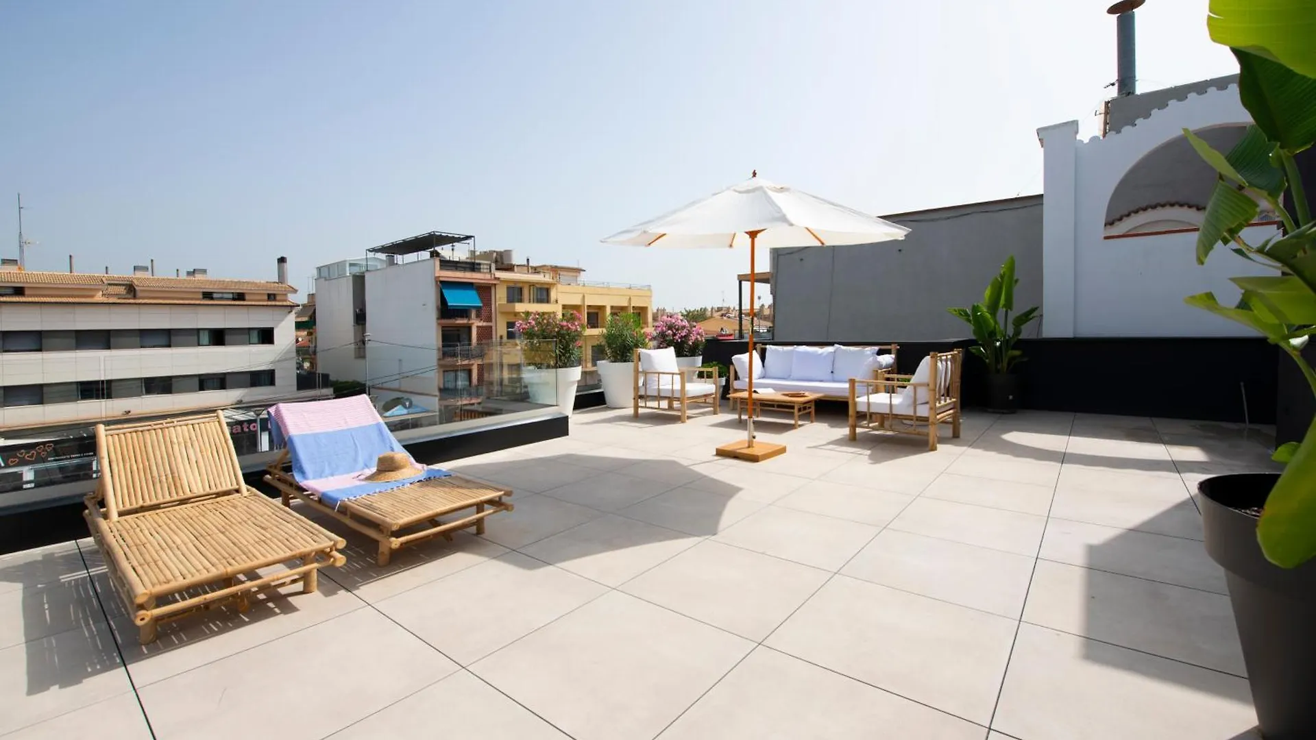 Apartamentos Balisse Castelldefels Spain